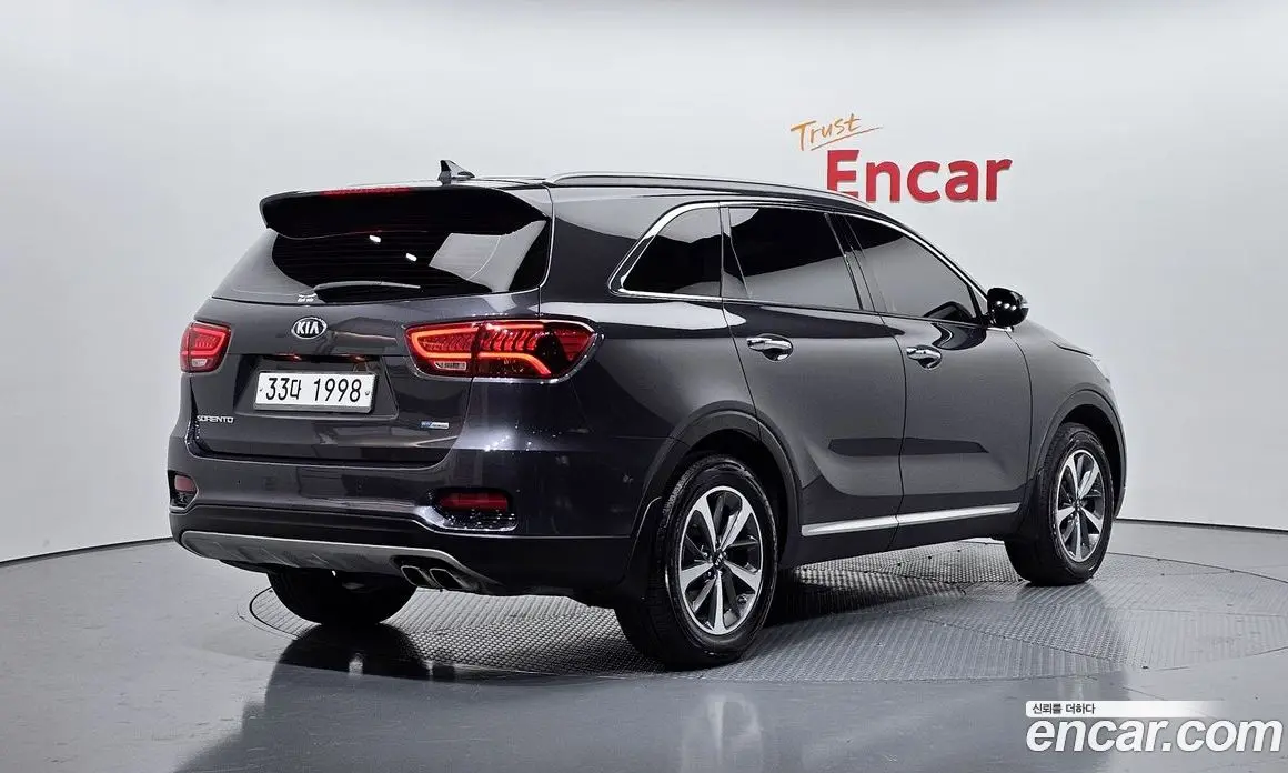 Kia Sorento 2018 2.0 автомат (гидро), фото 2 Kia Sorento 2018 2.0 автомат (гидро), фото 2