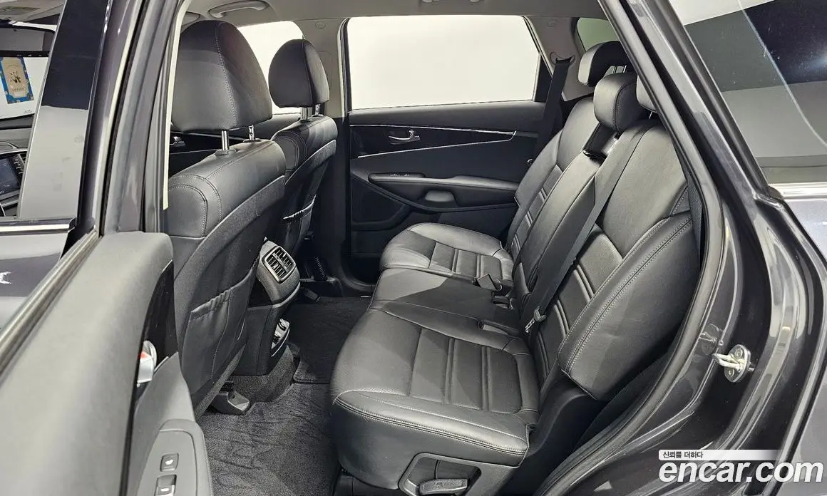 Kia Sorento 2018 2.0 автомат (гидро), фото 12 Kia Sorento 2018 2.0 автомат (гидро), фото 12
