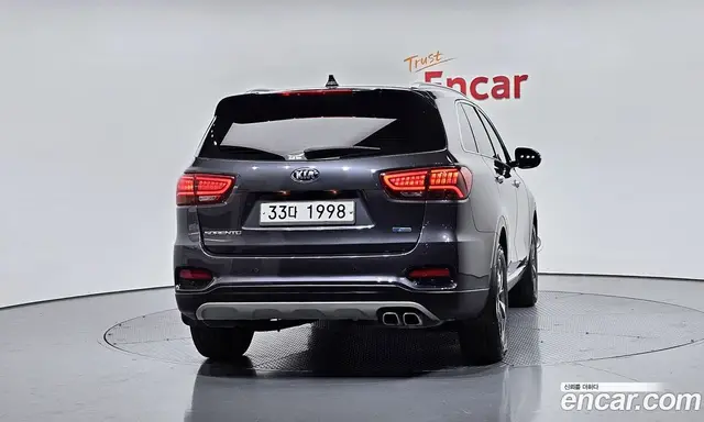 Kia Sorento 2018 2.0 автомат (гидро), миниатюра 4 Kia Sorento 2018 2.0 автомат (гидро), миниатюра 4