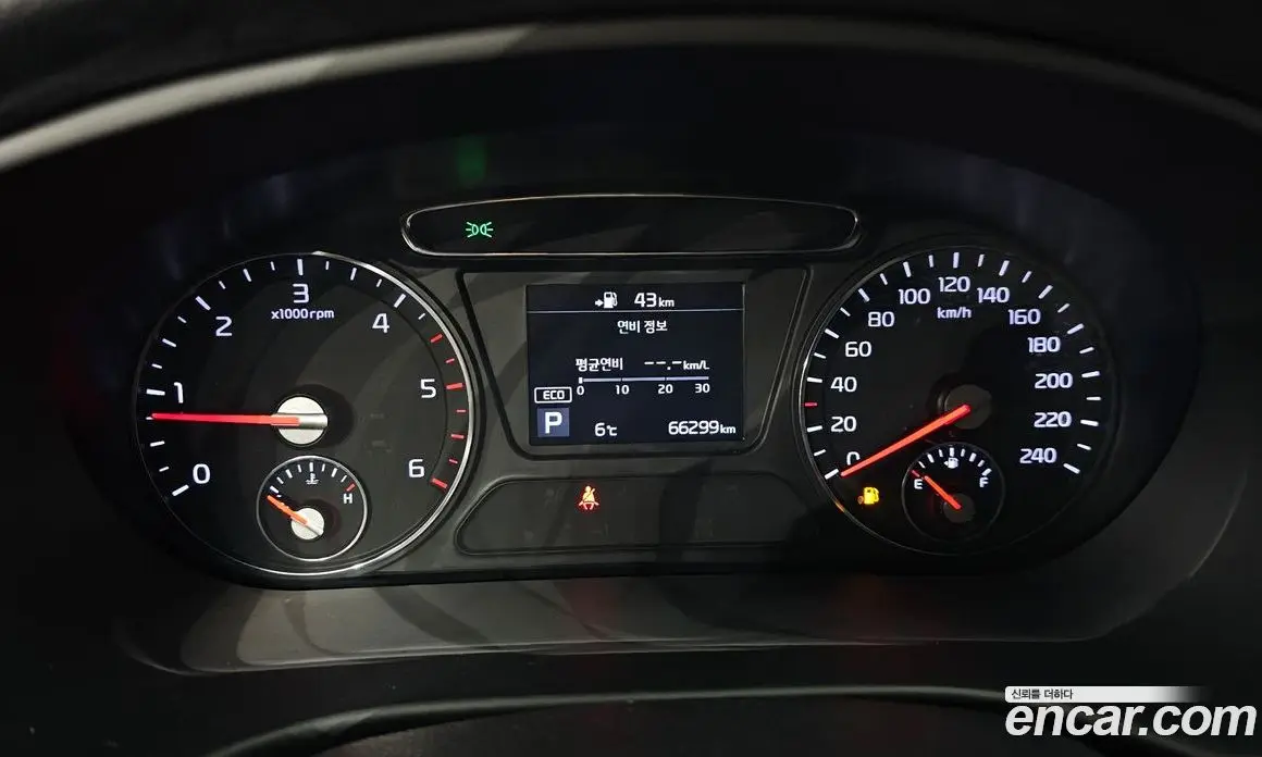 Kia Sorento 2018 2.0 автомат (гидро), фото 8 Kia Sorento 2018 2.0 автомат (гидро), фото 8