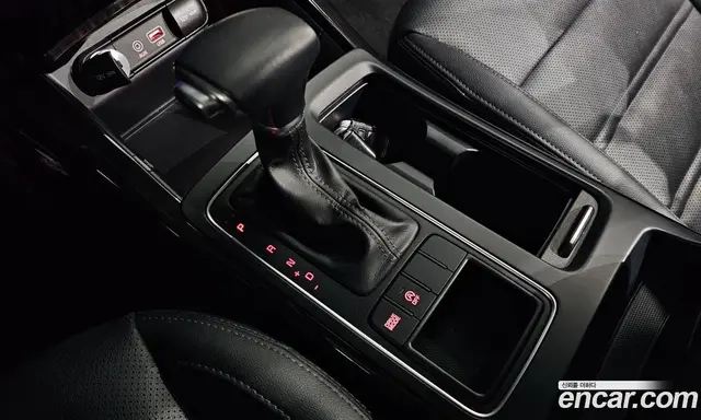 Kia Sorento 2018 2.0 автомат (гидро), миниатюра 9 Kia Sorento 2018 2.0 автомат (гидро), миниатюра 9
