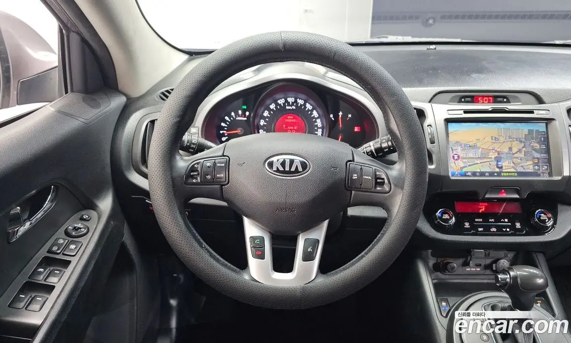 Kia Sportage 2013 2.0 автомат (гидро), фото 13