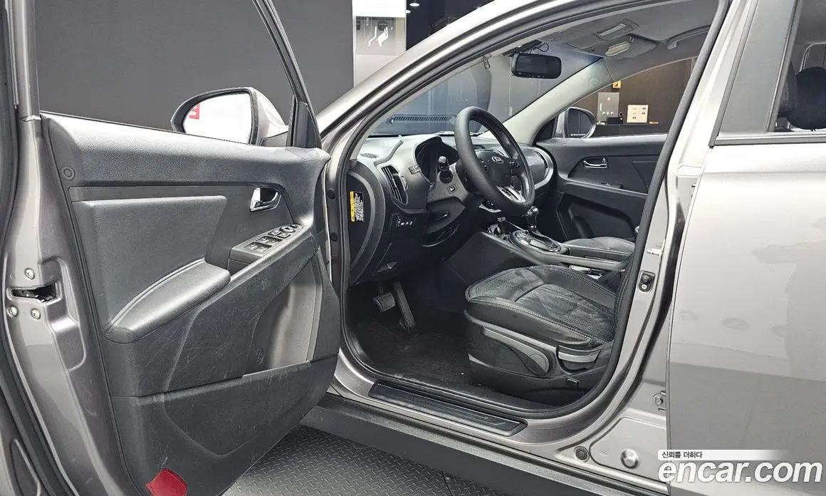 Kia Sportage 2013 2.0 автомат (гидро), фото 10