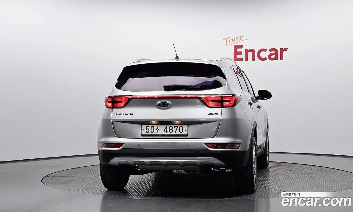Kia Sportage 2016 2.0 автомат (гидро), фото 4
