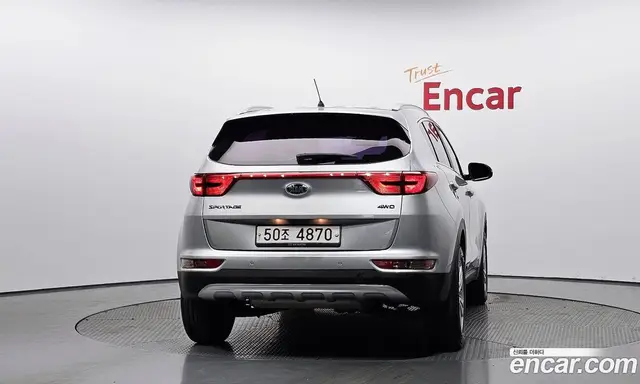 Kia Sportage 2016 2.0 автомат (гидро), миниатюра 4
