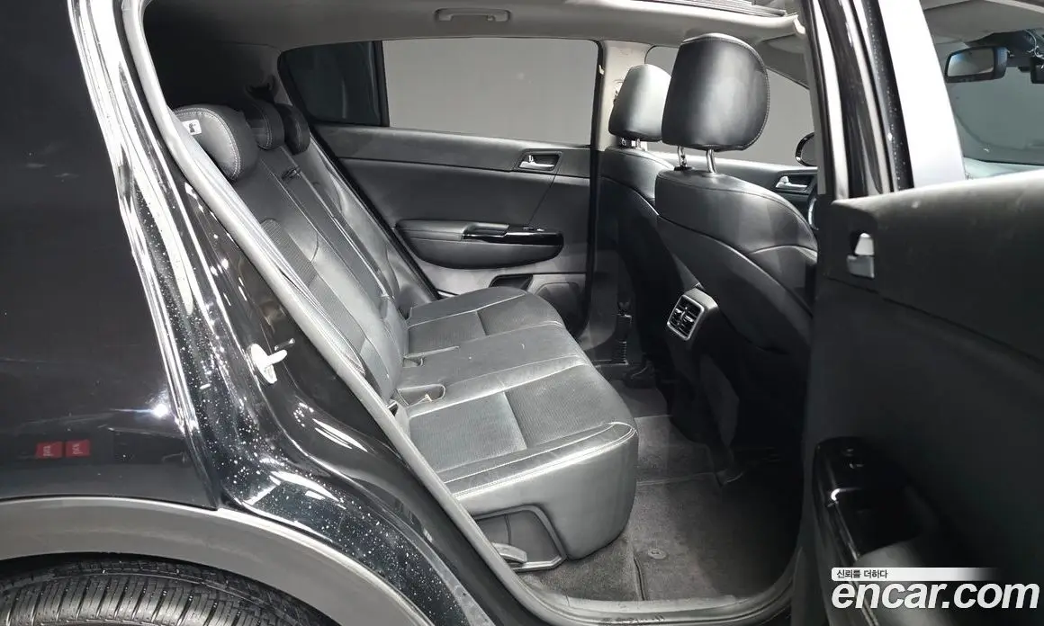 Kia Sportage 2016 2.0 автомат (гидро), фото 12