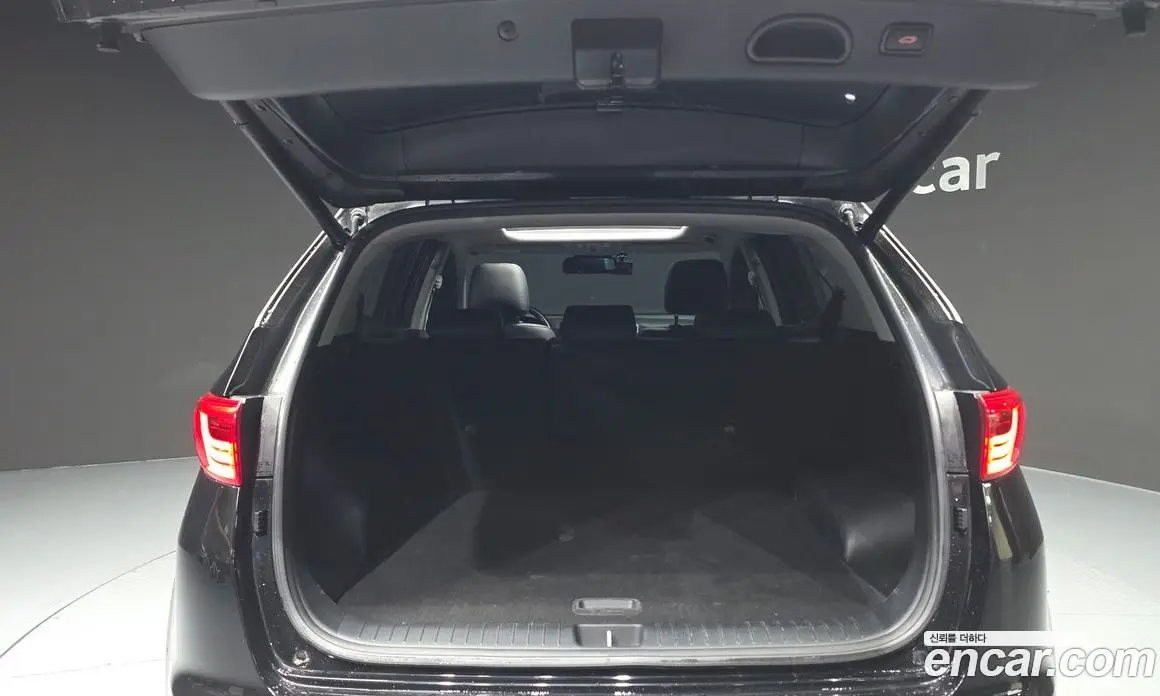 Kia Sportage 2016 2.0 автомат (гидро), фото 20