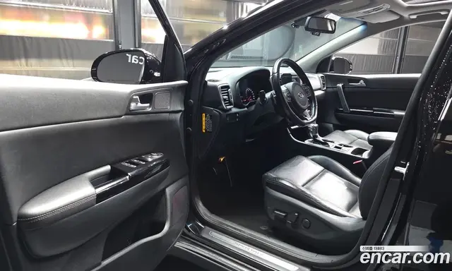 Kia Sportage 2016 2.0 автомат (гидро), миниатюра 10