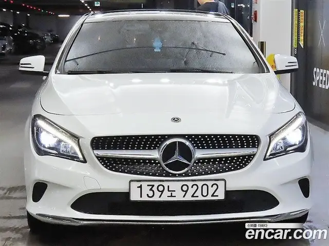 Mercedes-Benz CLA-Class 2017 2.0 автомат (гидро), миниатюра 2 Mercedes-Benz CLA-Class 2017 2.0 автомат (гидро), миниатюра 2