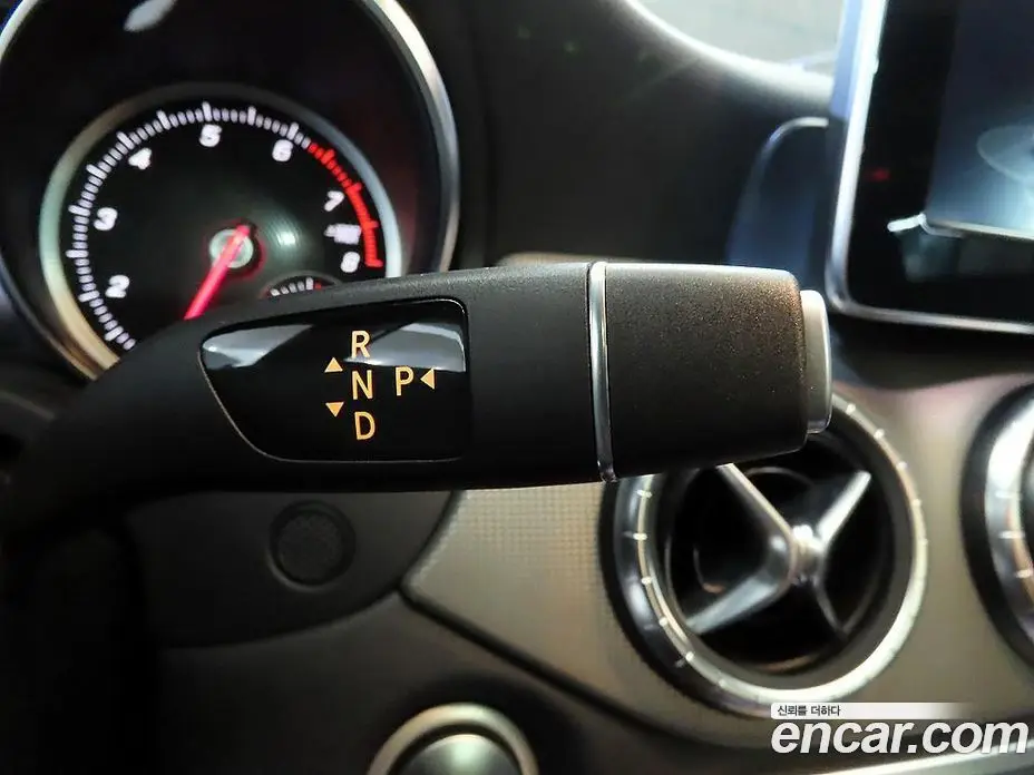 Mercedes-Benz CLA-Class 2017 2.0 автомат (гидро), фото 12 Mercedes-Benz CLA-Class 2017 2.0 автомат (гидро), фото 12