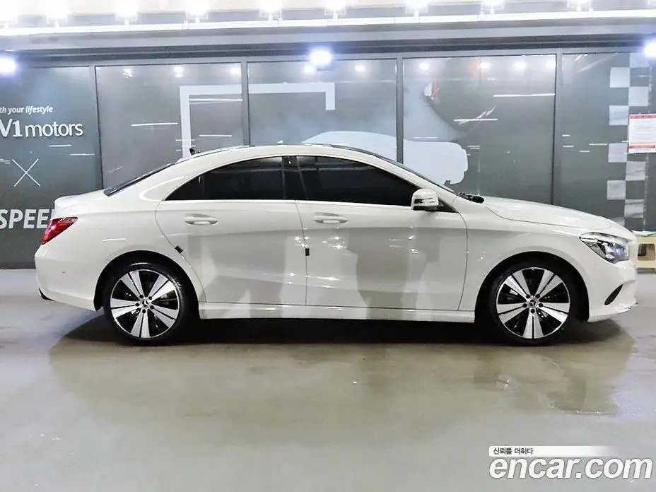 Mercedes-Benz CLA-Class 2017 2.0 автомат (гидро), фото 3 Mercedes-Benz CLA-Class 2017 2.0 автомат (гидро), фото 3