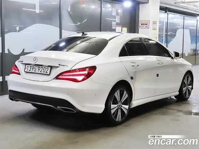 Mercedes-Benz CLA-Class 2017 2.0 автомат (гидро), миниатюра 4 Mercedes-Benz CLA-Class 2017 2.0 автомат (гидро), миниатюра 4