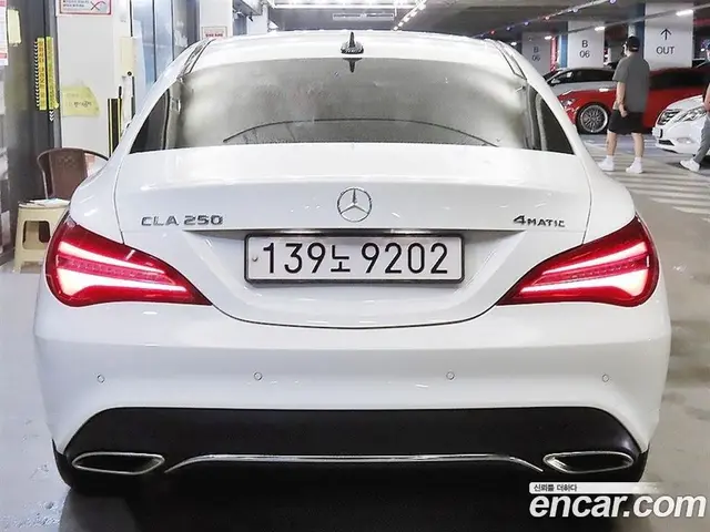 Mercedes-Benz CLA-Class 2017 2.0 автомат (гидро), миниатюра 5 Mercedes-Benz CLA-Class 2017 2.0 автомат (гидро), миниатюра 5