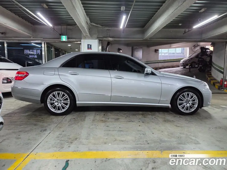 Mercedes-Benz E-Class 2011 3.5 автомат (гидро), фото 19