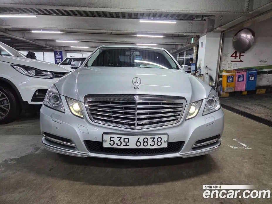 Mercedes-Benz E-Class 2011 3.5 автомат (гидро), фото 3