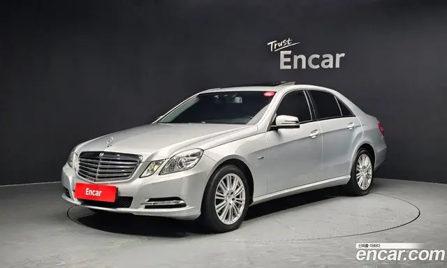 Mercedes-Benz E-Class, 2011, 140 246 км