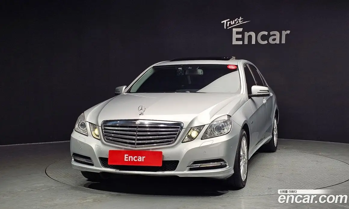 Mercedes-Benz E-Class 2011 1.8 автомат (гидро), фото 3