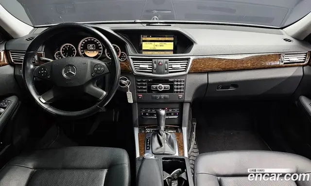 Mercedes-Benz E-Class 2011 1.8 автомат (гидро), миниатюра 7