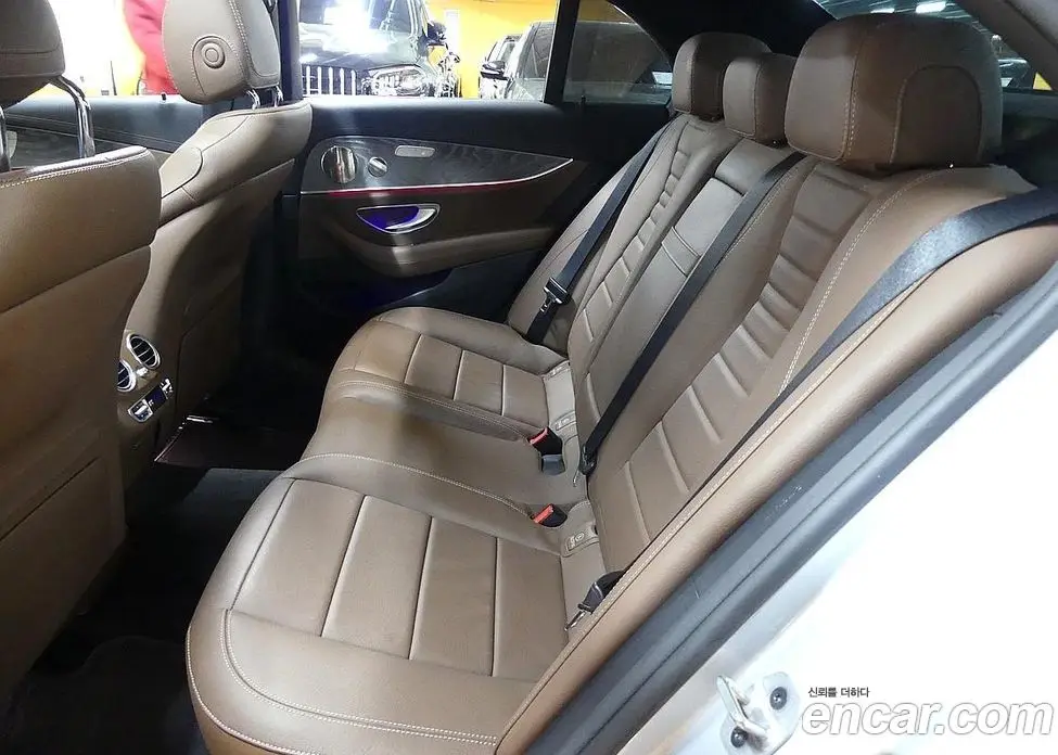 Mercedes-Benz E-Class 2022 2.0 автомат (гидро), фото 18