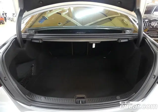 Mercedes-Benz E-Class 2022 2.0 автомат (гидро), миниатюра 4