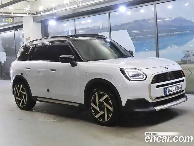 Mini Countryman, 2024, 13 020 км