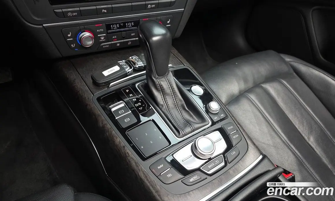 Audi A6 2018 2.0 автомат (гидро), фото 9