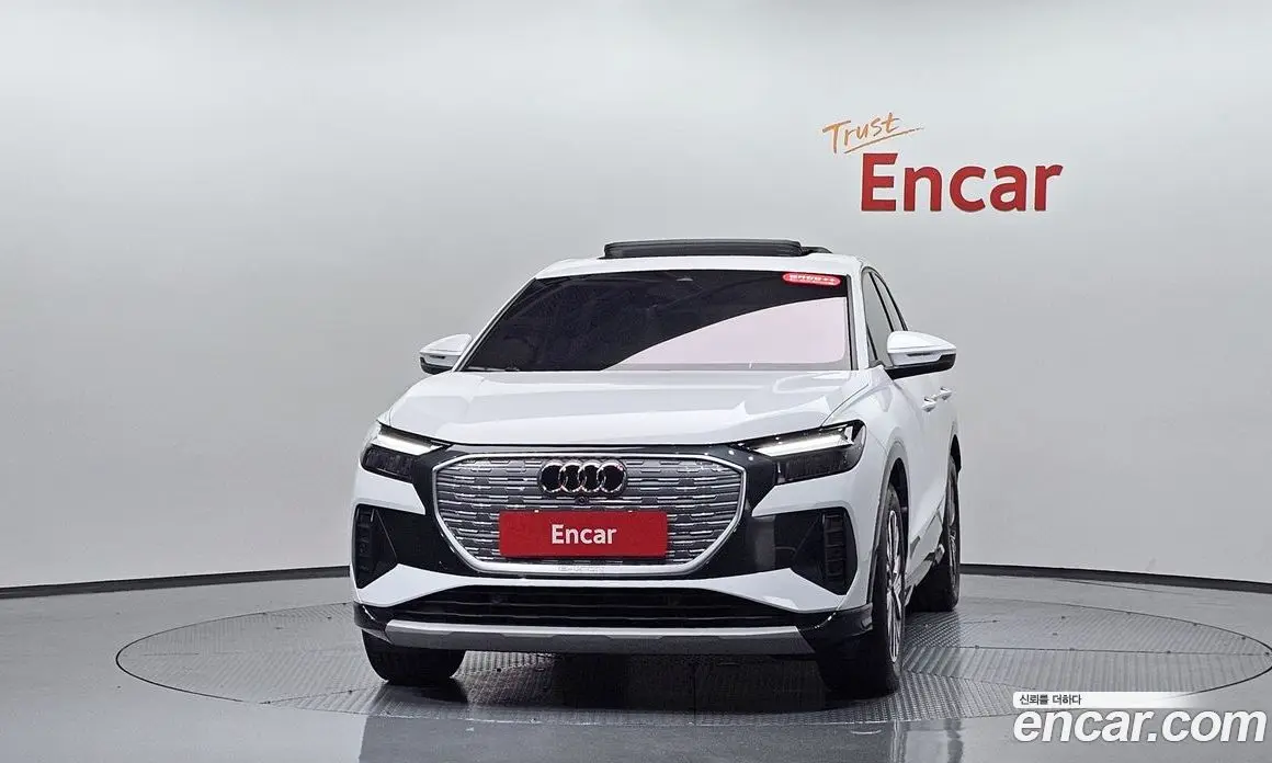 Audi Q4 e-tron 2025 0.2 автомат (гидро), фото 2 Audi Q4 e-tron 2025 0.2 автомат (гидро), фото 2