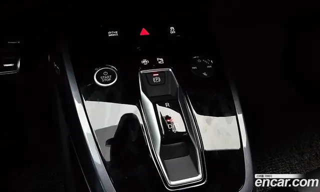 Audi Q4 e-tron 2025 0.2 автомат (гидро), миниатюра 11 Audi Q4 e-tron 2025 0.2 автомат (гидро), миниатюра 11