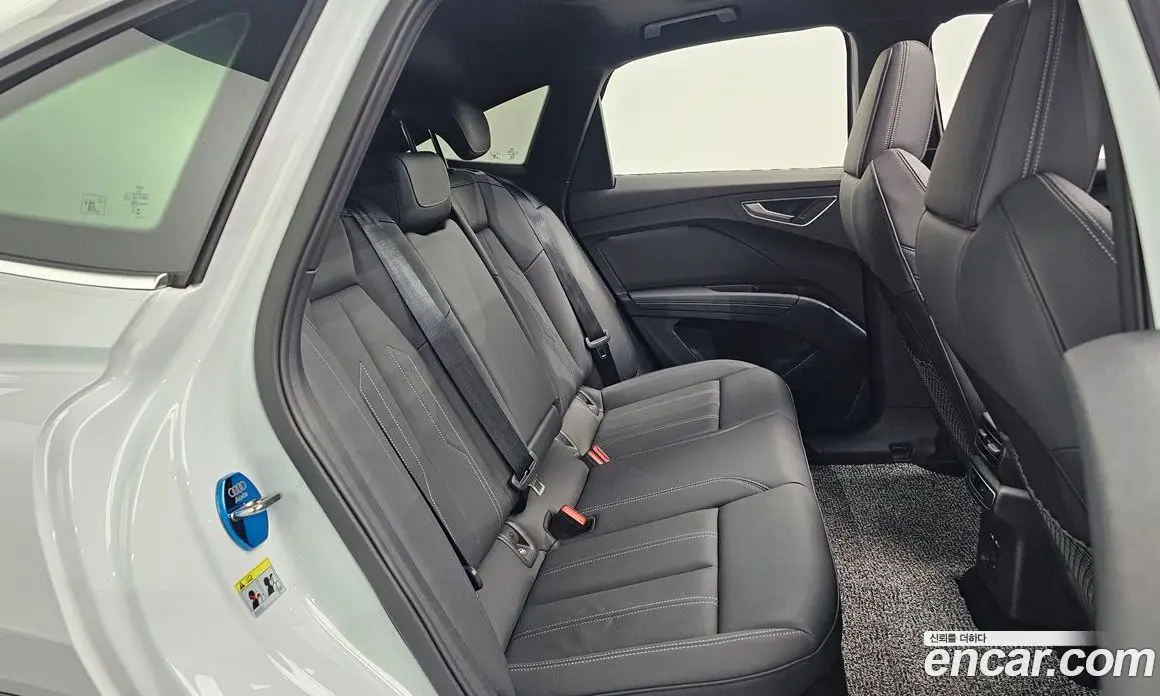 Audi Q4 e-tron 2025 0.2 автомат (гидро), фото 16 Audi Q4 e-tron 2025 0.2 автомат (гидро), фото 16