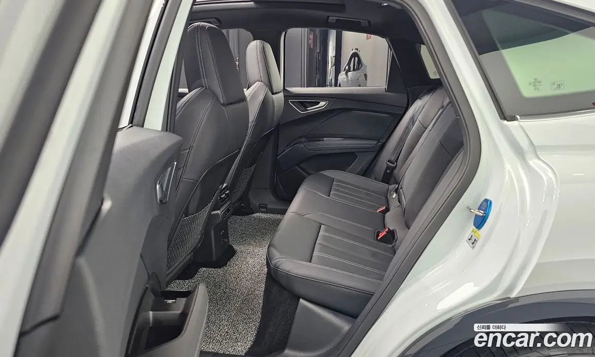 Audi Q4 e-tron 2025 0.2 автомат (гидро), фото 17 Audi Q4 e-tron 2025 0.2 автомат (гидро), фото 17