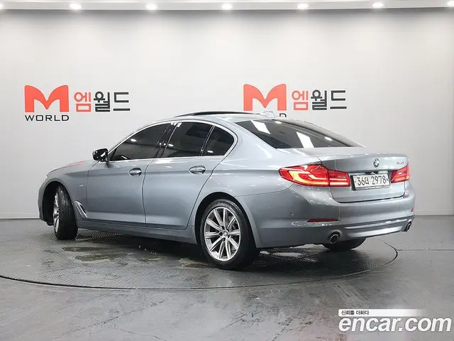 BMW 5 серия 2018 2.0 автомат (гидро), миниатюра 3
