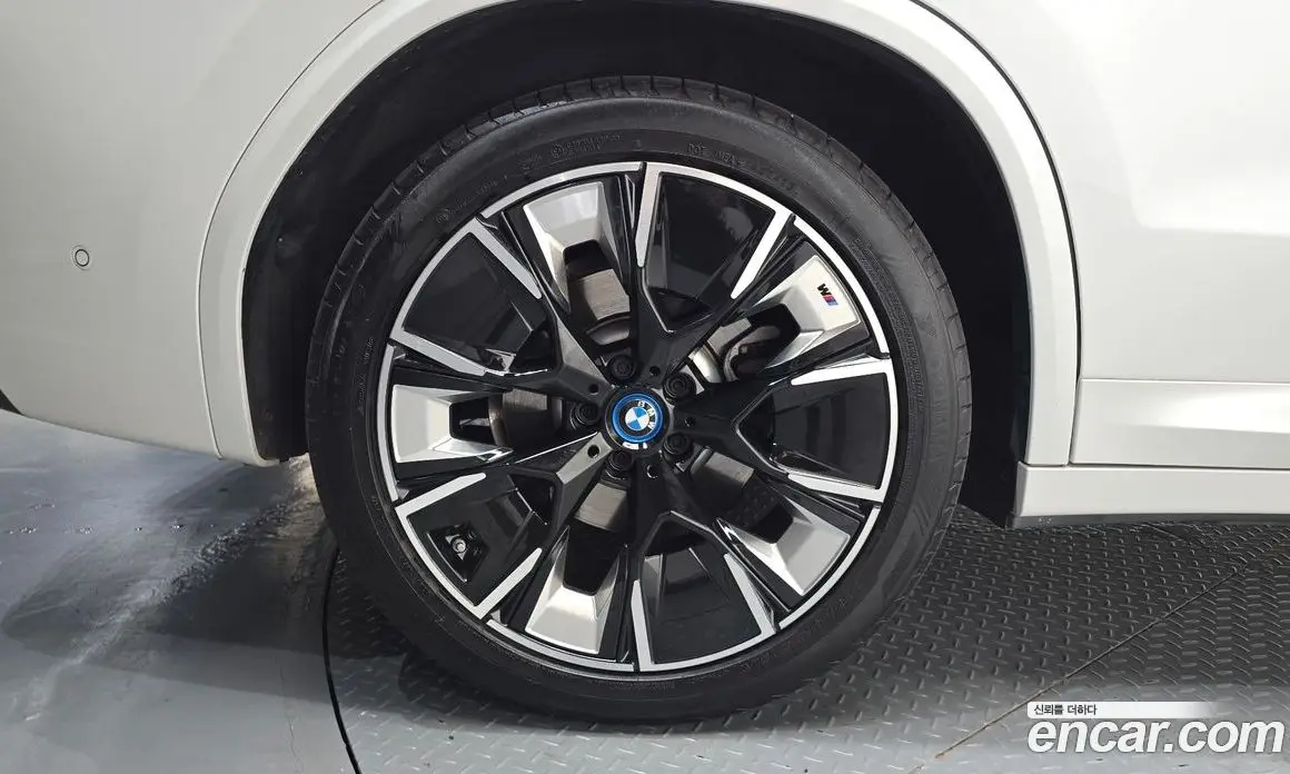 BMW iX3 2023 0.2 автомат (гидро), фото 4 BMW iX3 2023 0.2 автомат (гидро), фото 4