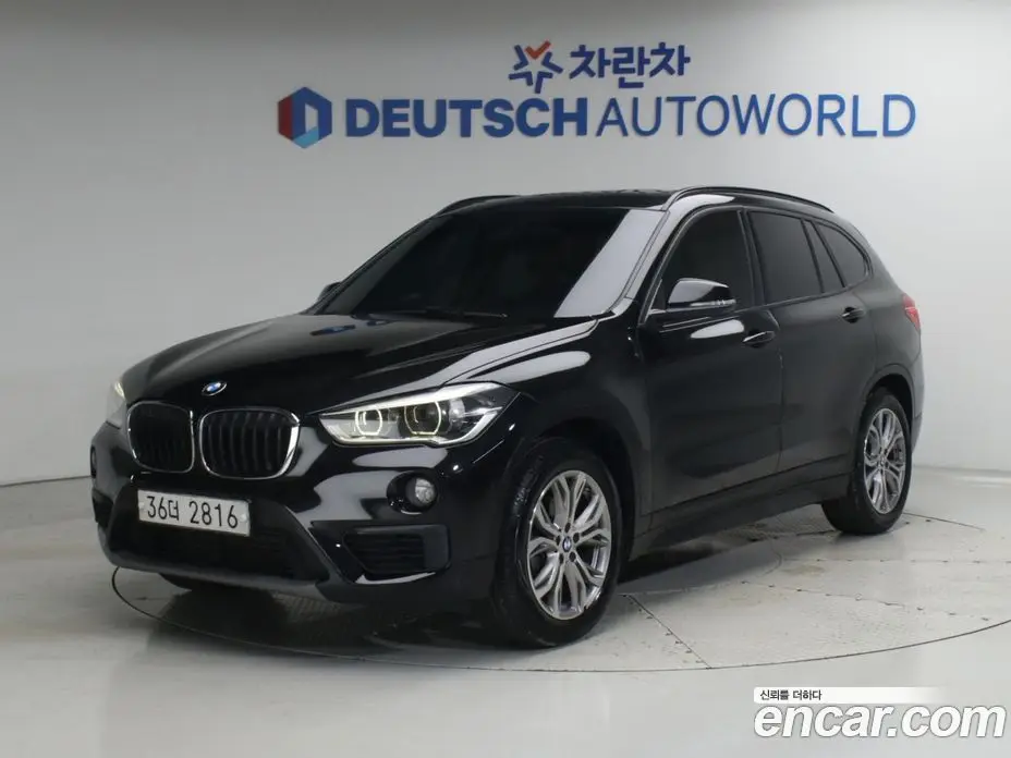 BMW X1 2018 2.0 автомат (гидро), фото 1