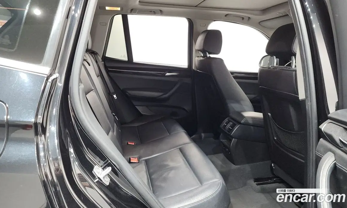 BMW X3 2015 2.0 автомат (гидро), фото 11