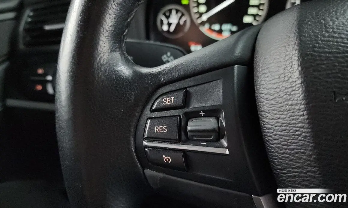 BMW X3 2015 2.0 автомат (гидро), фото 16