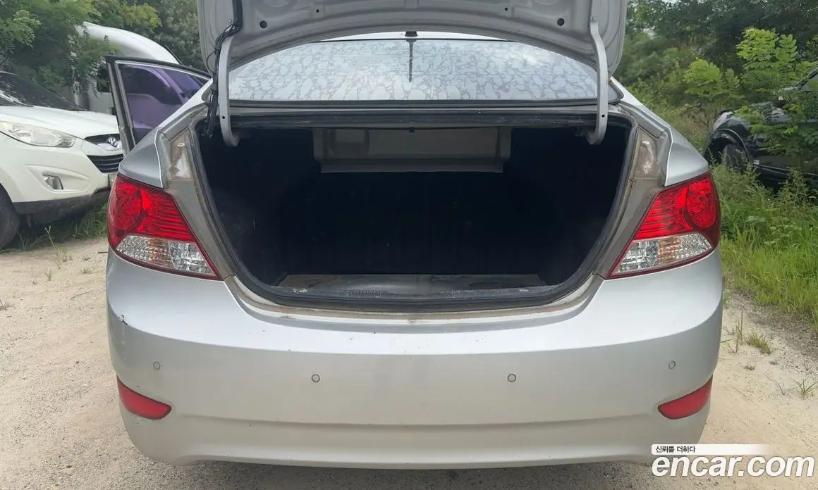 Hyundai Accent 2012 1.6 автомат (гидро), фото 14