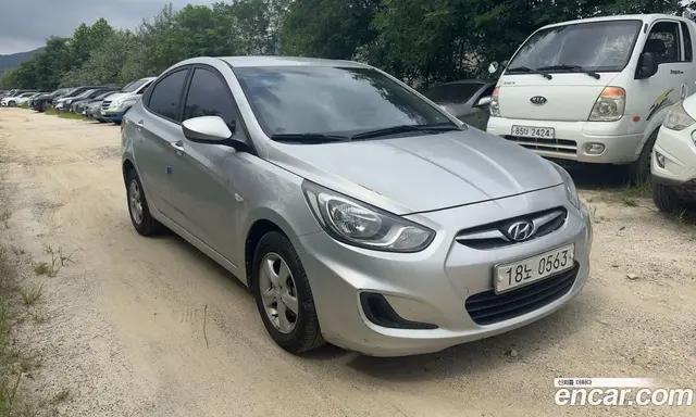 Hyundai Accent 2012 1.6 автомат (гидро), миниатюра 6