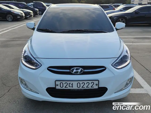 Hyundai Accent 2015 1.6 автомат (гидро), миниатюра 2