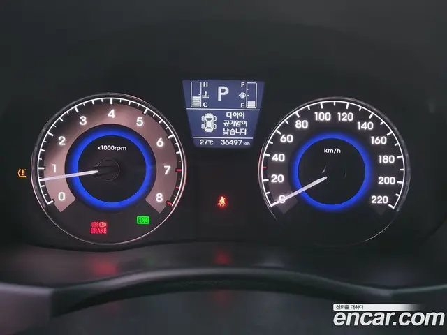 Hyundai Accent 2015 1.6 автомат (гидро), миниатюра 10