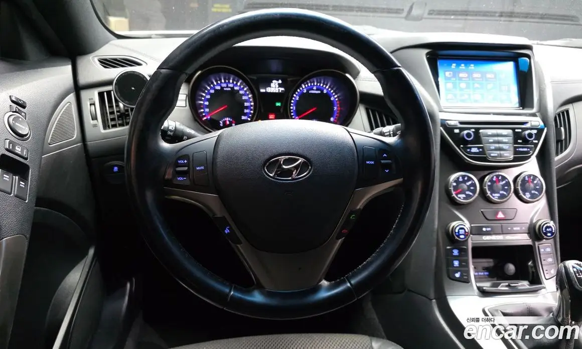 Hyundai Genesis 2012 2.0 механика, фото 13 Hyundai Genesis 2012 2.0 механика, фото 13