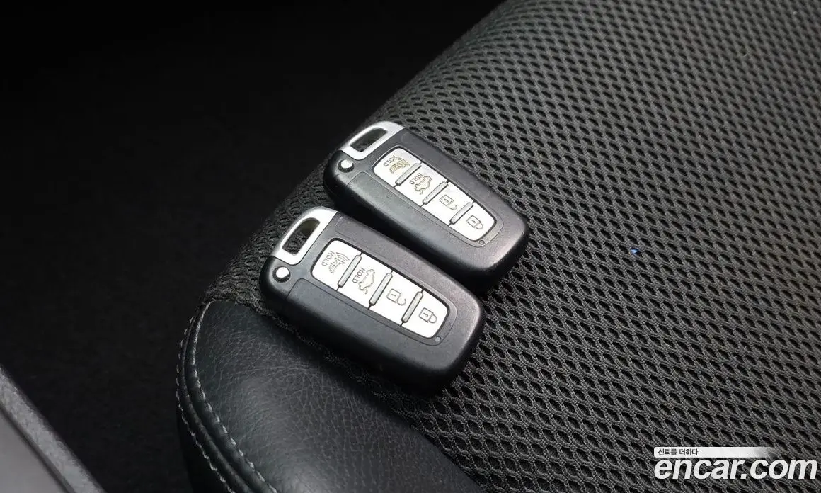 Hyundai Genesis 2012 2.0 механика, фото 16 Hyundai Genesis 2012 2.0 механика, фото 16