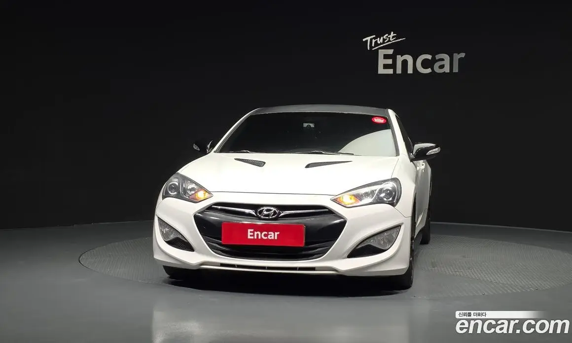 Hyundai Genesis 2012 2.0 механика, фото 3 Hyundai Genesis 2012 2.0 механика, фото 3
