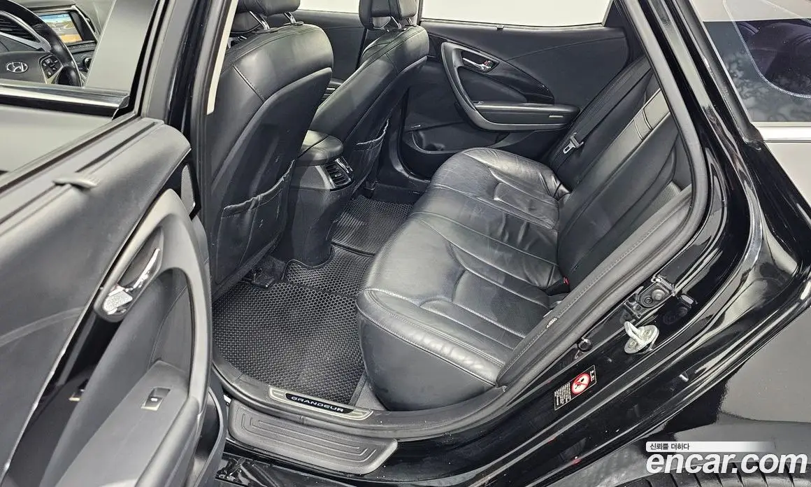 Hyundai Grandeur 2014 3.0 автомат (гидро), фото 11