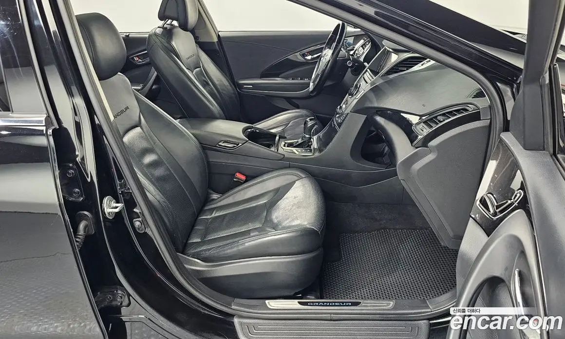 Hyundai Grandeur 2014 3.0 автомат (гидро), фото 12