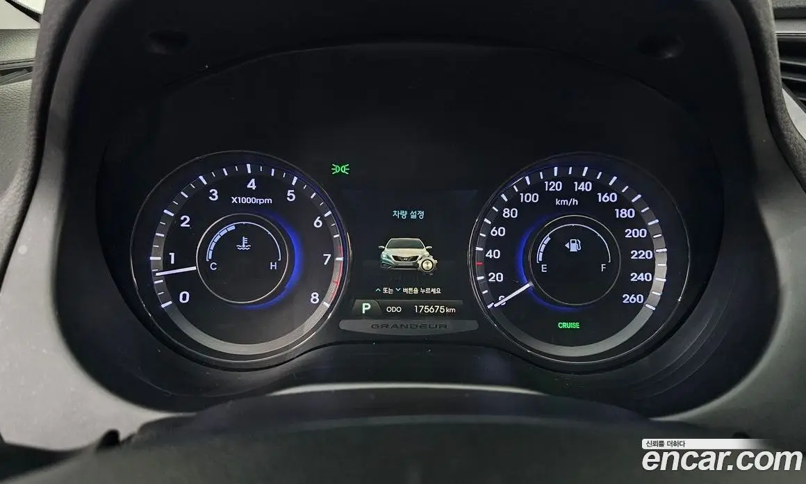Hyundai Grandeur 2014 3.0 автомат (гидро), фото 8