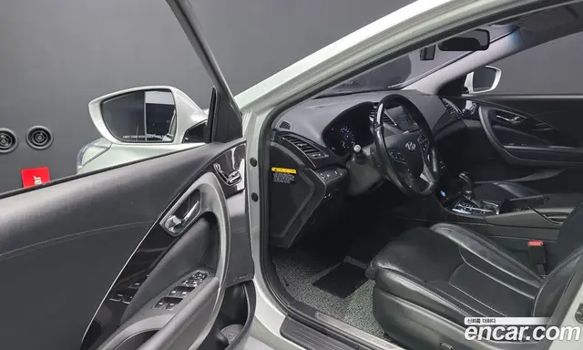Hyundai Grandeur 2015 2.4 автомат (гидро), миниатюра 11 Hyundai Grandeur 2015 2.4 автомат (гидро), миниатюра 11