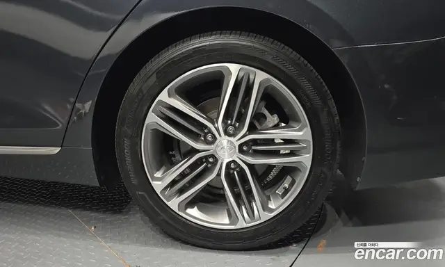 Hyundai Grandeur 2017 2.4 автомат (гидро), миниатюра 4 Hyundai Grandeur 2017 2.4 автомат (гидро), миниатюра 4