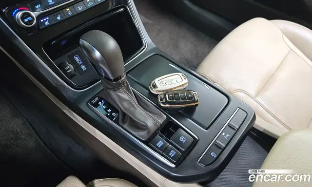 Hyundai Grandeur 2017 2.2 автомат (гидро), миниатюра 11