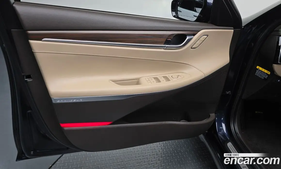 Hyundai Grandeur 2017 2.2 автомат (гидро), фото 13
