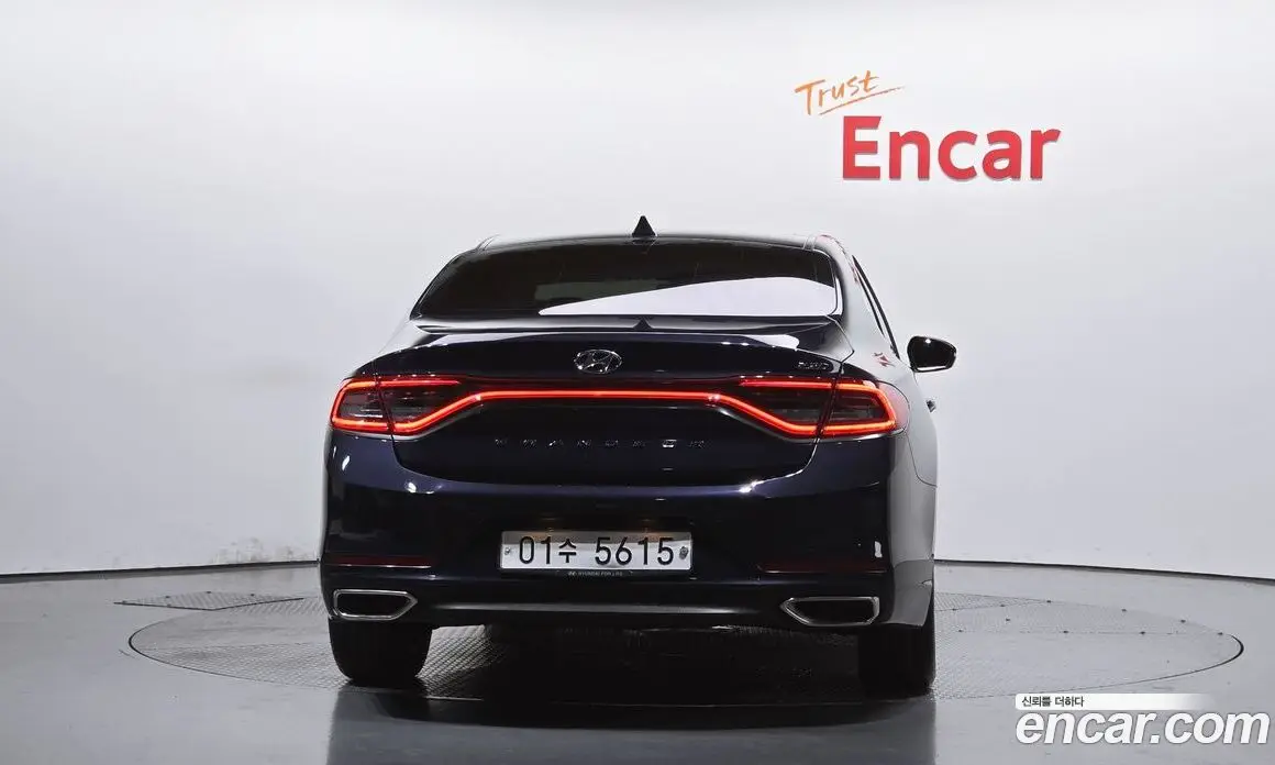 Hyundai Grandeur 2017 2.2 автомат (гидро), фото 3